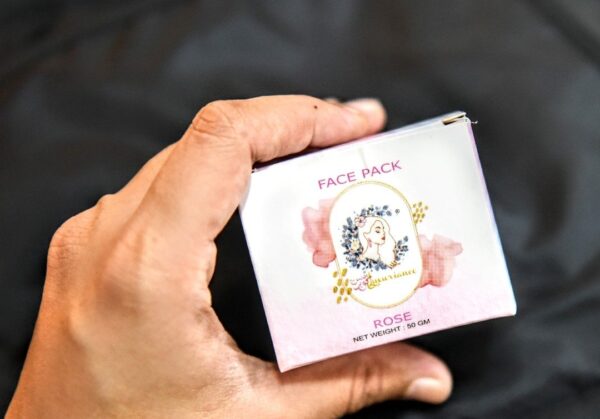 Luxuriance Rose face pack