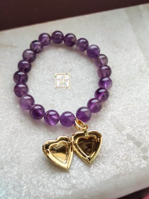 Amethyst bracelet (original aqeeq) with 18 k gold plated locket, 6.5 inches