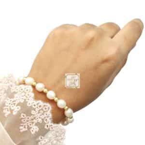 Freshwater pearls and electroplated gold beads bracelet